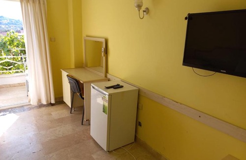 Artikli Hotel | Barış otel