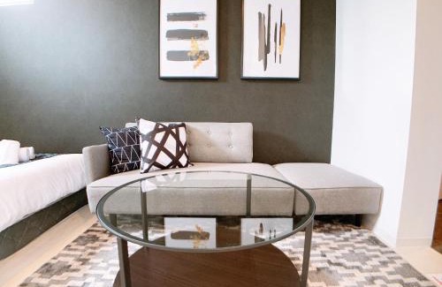 Hatsukaichi Hotel | Bar & Hotel Colors MIYAJIMA