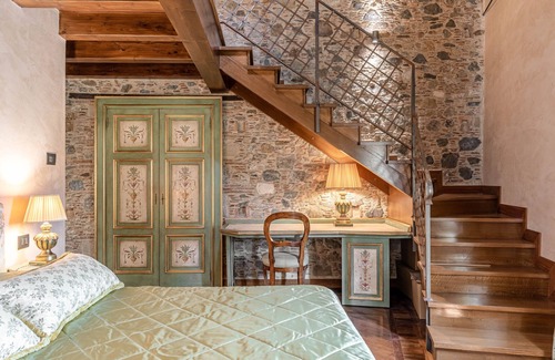Savoca House | Bar Vitelli Charming Suites