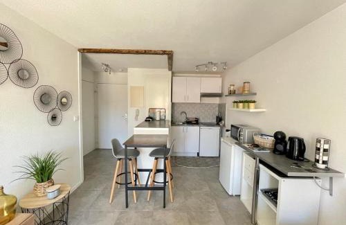 Patte d'Oie Apartment | Bara ,Balcony ,Parking ,Patte d'oie neighborhood