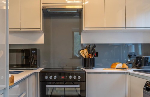 Elmswell House | Barbers Row