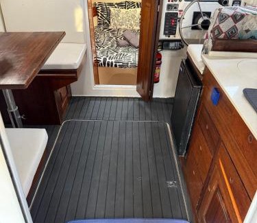 Puerto Calero Boat Rental | Barco Puerto Calero