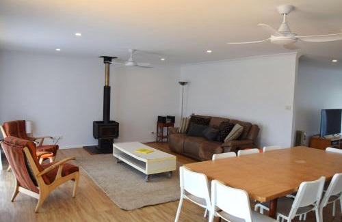Hat Head House | Barefoot Bungalow - Bring your own linen