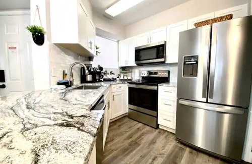 Ocean Side Village Condo | Barefoot Elegance @ Beach Club w/King Bed