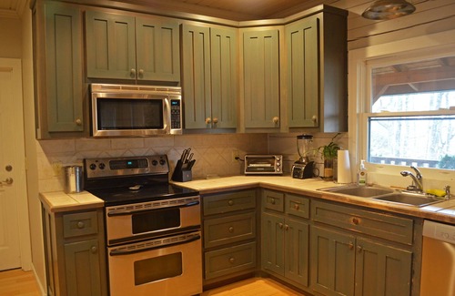 Dahlonega Hotel | Barefoot Hills