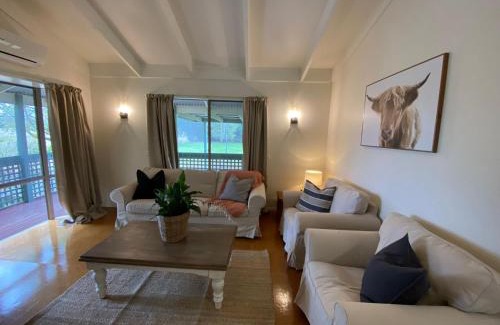 Mansfield House | Baringa Cottage
