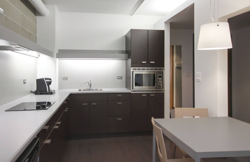 Portage La Prairie Hotel | Barker Suites Southport