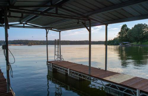 Eddyville House | Barkley Breeze Waterfront