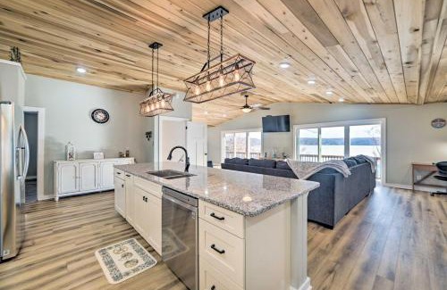 Eddyville House | Barkley Breeze Waterfront