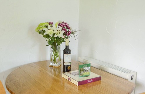 Hartland Cottage | BARLEY COTTAGE, pet friendly, character holiday cottage in Hartland