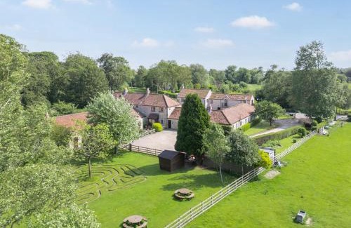 Pickering House | Barn Cottage - Uk49959