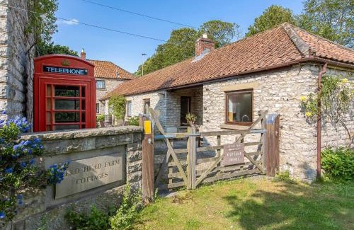 Pickering House | Barn Cottage - Uk49959