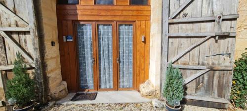 Saint-Privat-en-Perigord Apartment | Barn Gite at La Vieille Grange, with pool in the Dordogne 3 Star