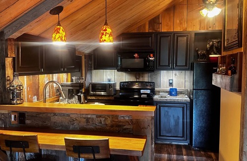 Mouth of Wilson Apartment | Barn Loft on Horse Farm near Grayson Highlands