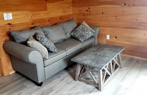 Martinsburg House | Barndominium Farm Stay
