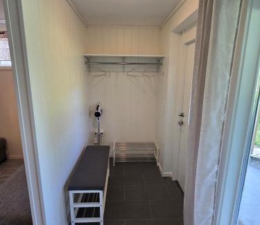 Tromsdalen Apartment | Barnevennlig leilighet nær båthavn og sentrum