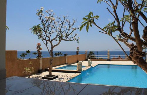 Amed Resort | Barong Cafe Bungalow and Restaurant