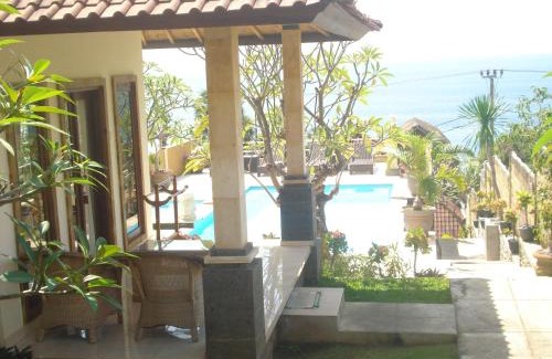 Amed Resort | Barong Cafe Bungalow and Restaurant