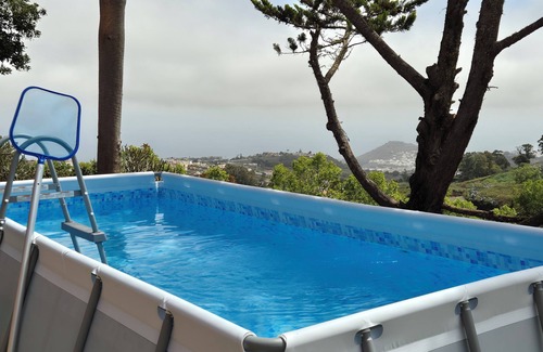 Firgas Cottage | BARRETO CAVES. In the center of a 27,000 m. Finca. Mountain and sea views.