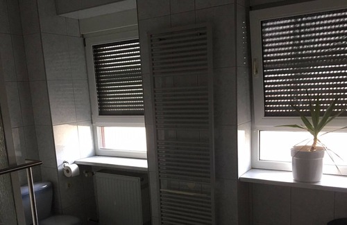 Quierschied Apartment | barrier-free living in Göttelborn, cozy 3-room apartment