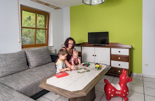 Altenkunstadt Apartment | Barrier-free vacation apartment (70sqm) with garden area