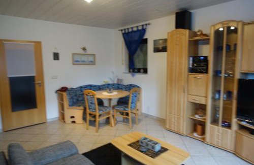 Sankt Wendel Apartment | Barrierefreie Ferienwohnung Mit Terrasse Und Überdachtem Grillplatz Und Garten Zur Gemeinschaftlichen Nutzung