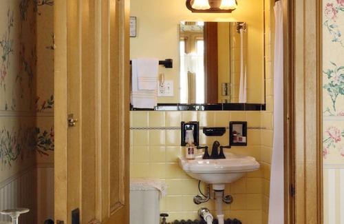 Seneca Falls Bed & Breakfast | Barrister's Bed & Breakfast