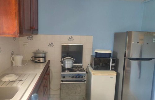 Le Moule Apartment | Bas de villa type F2 proche commodités