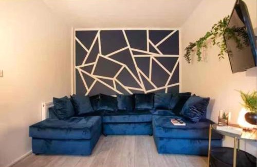 Sheffield Villa | Base is a lovely place to unwind after a long day