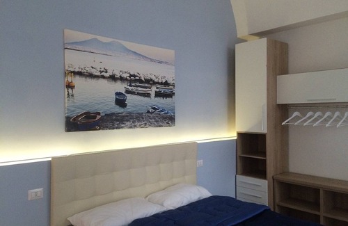 Mergellina House | Base Napoli B&B