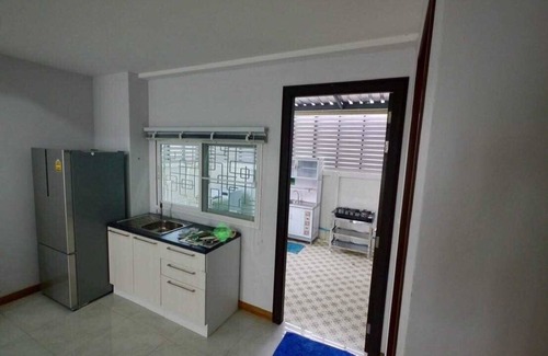 Old City House | Basic Line Home in Chiang mai in the old Town, 4 Bed Rooms, 5 Bath Rooms, Kichen