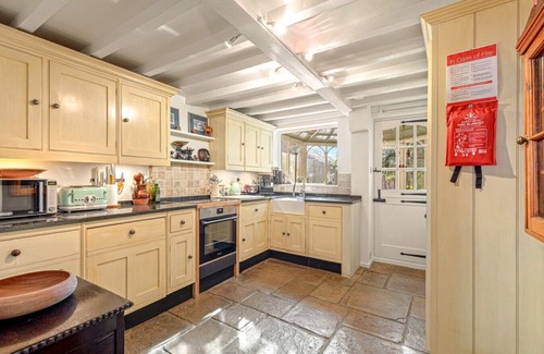 Henley House | Basketmakers Cottage