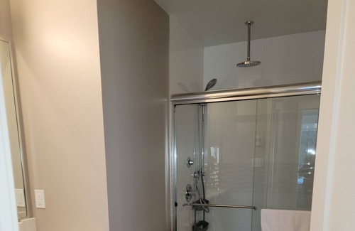 Sooke Apartment | Basking by the Basin - 2 Bedroom/ 2 Bathroom