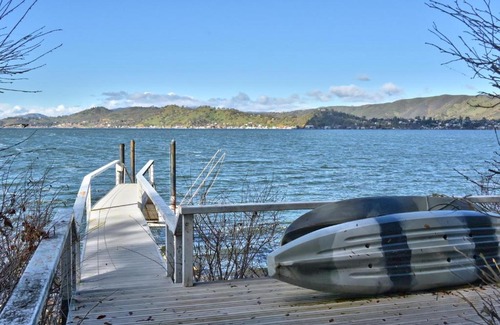 Clear Lake House | Bass Alley Bungalow A Wine Country Escape