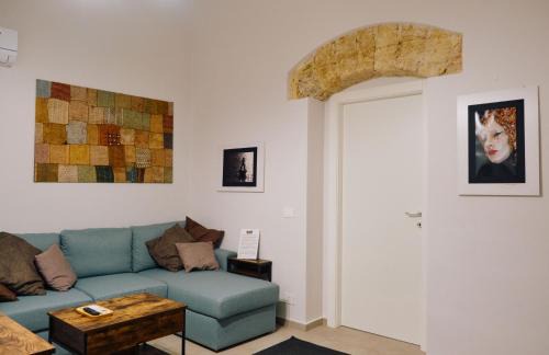 Palermo Apartment | Basso 61, Cozy Oasis with Mini Pool and Courtyard