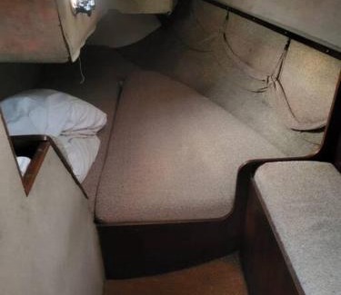 Charente-Maritime Boat Rental | Bateau Jeanneau fantasia 8m à louer