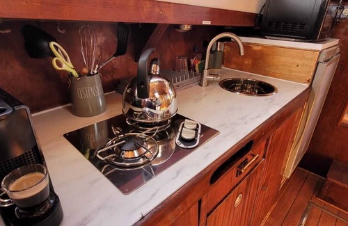 Nemours Boat Rental | Bateau Tout Confort Datant DE 1980 - Proche Fontainebleau