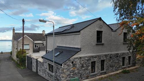 Newcastle House | Bath Lane Cottages & Sauna Garden