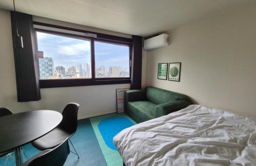 Busanjin Apartment | BAUM HAUS Licensed Jeonpo Center 2BR Elevator 3min Stn