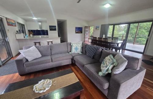 Bawley Point House | Bawley Backyard Haven - family retreat near beach