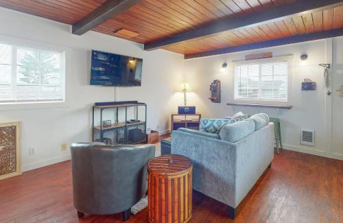 Winchester Bay Apartment | Bay Bliss #2