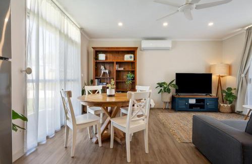 Deception Bay House | Bay Breeze