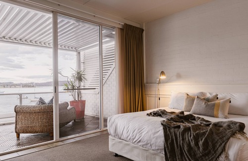 Batemans Bay Hotel | Bay Breeze Boutique Accommodation