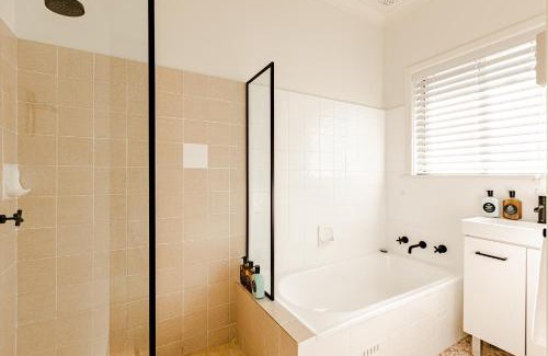 Batemans Bay Hotel | Bay Breeze Boutique Accommodation