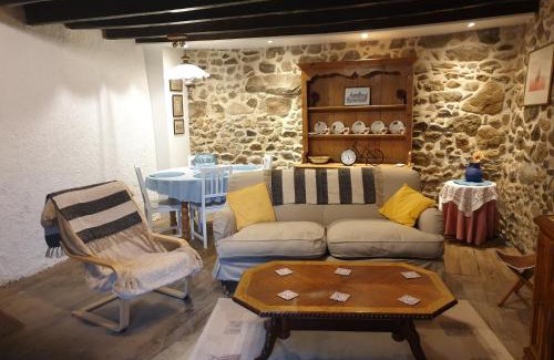 Busserolles House | Bay Cottage Gite, Busserolles.