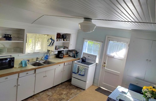 Adelma Beach Cottage | Bay Cottage