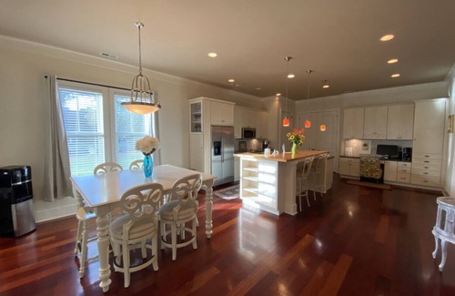 Cape Charles House | Bay Creek Meets Historic Cape Charles! pool access!