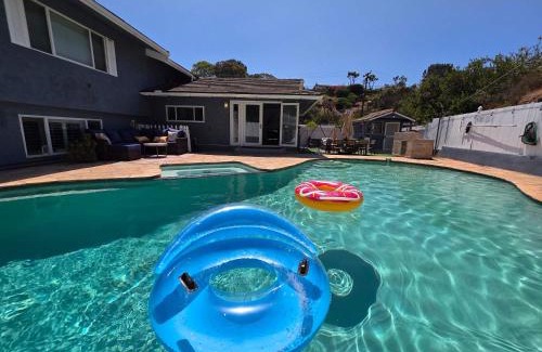 Bay Park House | Bay Park - Pool - Vibrant - Backyard