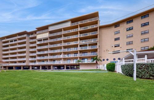 Indian Shores Apartment | Bay Shores 417