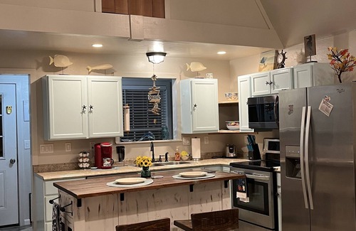 Long Mott Cottage | Bay View Bungalow